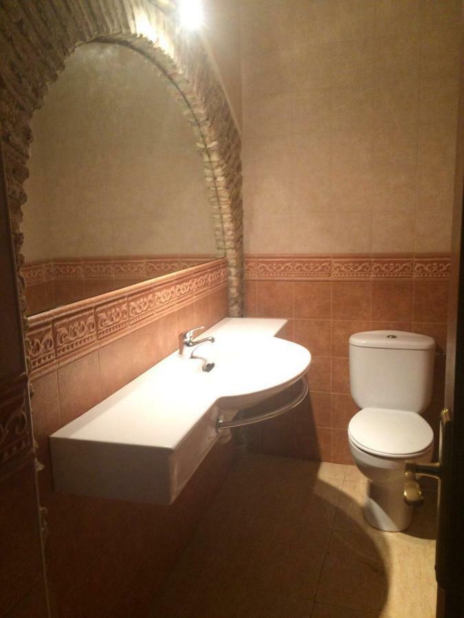 Apartamentos Andrada กาซาร์ เด กาเซเรส ภายนอก รูปภาพ