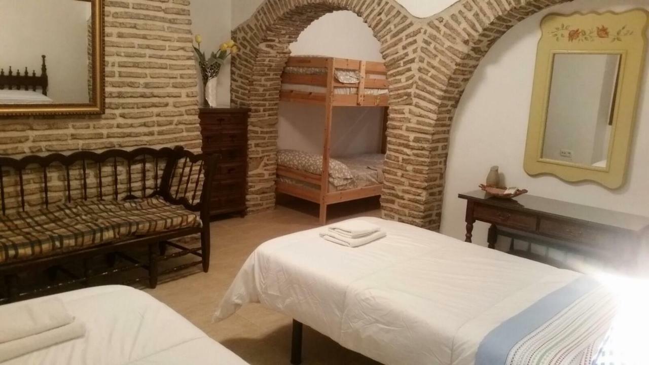 Apartamentos Andrada กาซาร์ เด กาเซเรส ภายนอก รูปภาพ