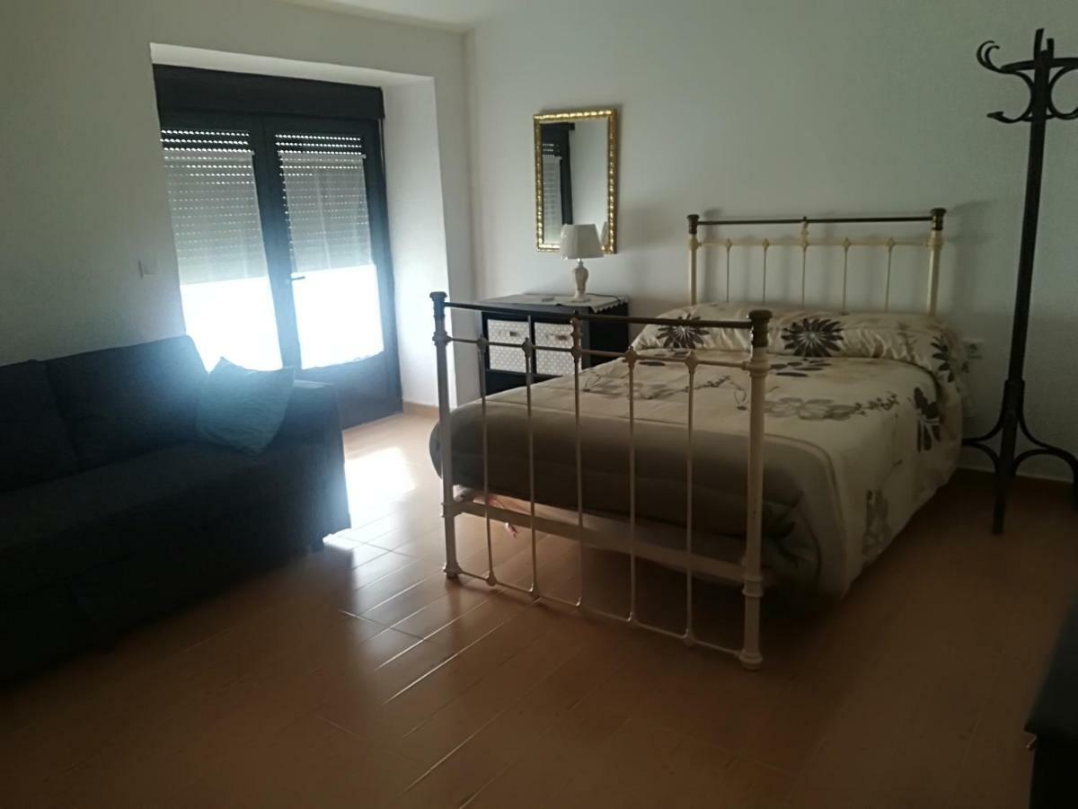 Apartamentos Andrada กาซาร์ เด กาเซเรส ภายนอก รูปภาพ